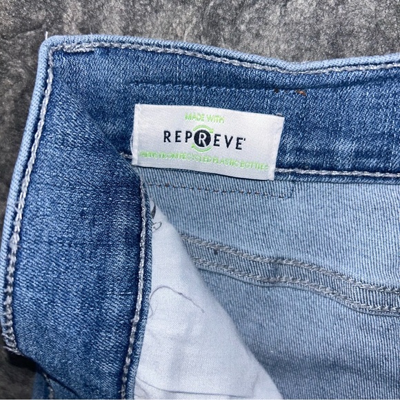 Calvin Klein High Rise Skinny Jeans - Picture 7 of 7